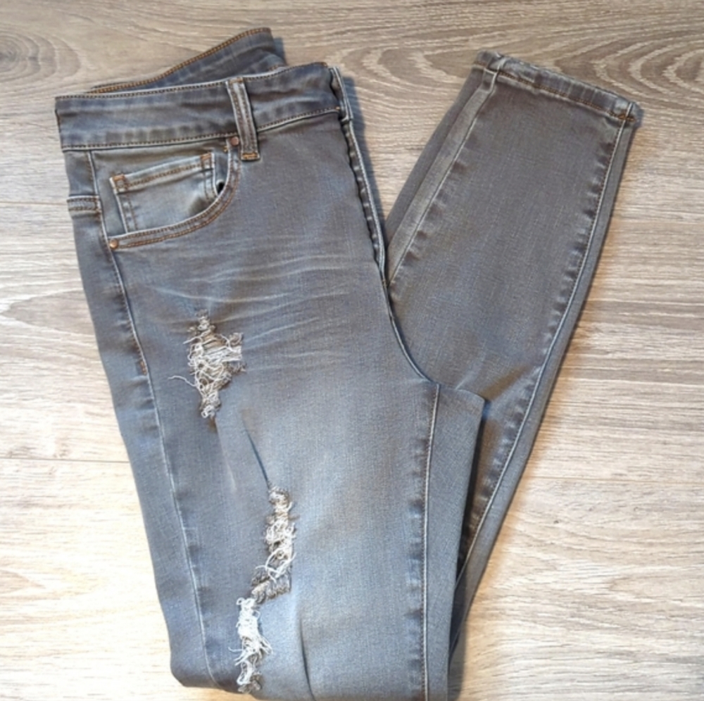 Grace & Lace Button Fly Distressed Jeans Size 8 - Picture 5 of 5